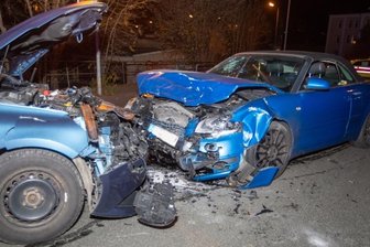 Schwerer Verkehrsunfall auf der Siegener Straße -