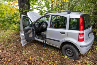 Schwerer Verkehrsunfall bei Naundorf - Ein schwerer Verkehrsunfall hat sich am Freitagnachmittag bei Naundorf ereignet.