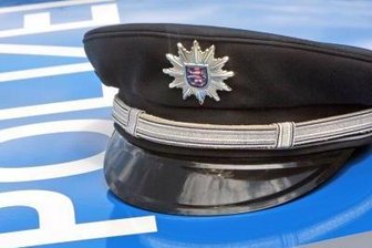 Schwerlasttransport sorgt für Verkehrsbehinderungen -