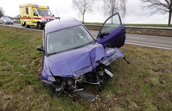 Seat kommt von B 173 ab -