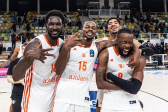 Sechs Spieler sorgen für die Party: Die Einzelkritik zum Sieg der Niners Chemnitz bei Aquila Basket Trento - Sie machten in Trento gemeinsam mit Kevin Yebo und Corey Davis den Unterschied: Amadou Sow, Ty Brewer, Kostja Mushidi und John Newman (von links).