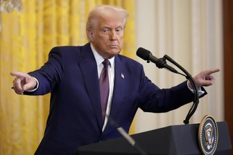 Sechs Staatsanwälte bieten Trump die Stirn - US-Präsident Donald Trump will dem unter Korruptionsverdacht stehenden New Yorker Bürgermeister bei der Wiederwahl helfen - anscheinend mit einem fragwürdigen Deal.