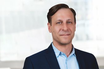 Sechs Vogtländer in neuem Landtag vertreten: Jetzt äußert sich auch der AfD-Kreischef - René Standke ist AfD-Kreischef. Er holte das Direktmandat im Wahlkreis 3. Dieser umfasst die Kommunen Eichigt, Triebel, Bösenbrunn, Oelsnitz, Tirpersdorf, Theuma, Werda, Bergen, Neuensalz, Pöhl, Treuen, Elsterberg, Limbach, Netzschkau, Lengenfeld, Reichenbach, Heinsdorfergrund und Neumark.