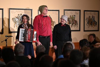 Seelitzer Herbstsalon: Dresdner „Kaktusblüte“ begeistert im Waldhotel - Das Dresdener Kabarett „Die Kaktusblüte“ war im Seelitzer Waldhotel zu Gast.