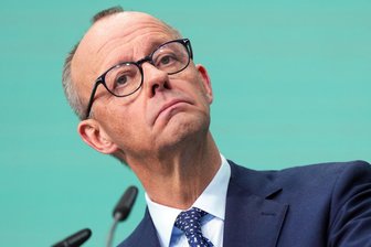 Selbstbewusst: Friedrich Merz - Zeigt immer wieder auch sein ernstes Gesicht: Unionskanzlerkandidat Friedrich Merz.
