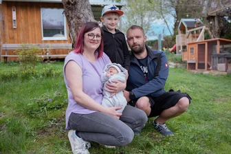 Seltenes Familien-Glück im Erzgebirge: Klein-Lucas teilt Geburtstag mit seinem Bruder - Perfektes Familienglück mit seltenem Detail: Die Kinder von Linda Brandenburg und Michael Werner – Klein-Lucas und Nico (5) – teilen sich ihren Geburtstag. Das hat auch die Bernsbacher ziemlich überrascht.