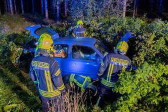 Seniorin bei Unfall kurz vor Schöneck schwer verletzt - 