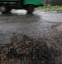 Asphalt der Staatsstraße in Waldkirchen