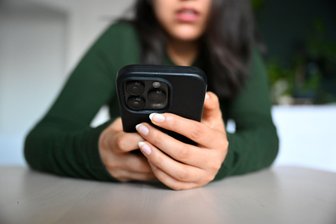 Sexualisierte Gewalt im Netz - So finden Betroffene Hilfe - Bei sexualisierter Gewalt im Netz finden Betroffene sachsenweit Unterstützung bei Beratungsstellen. (Symbolbild)