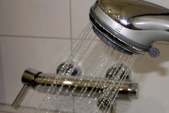 Sexueller Missbrauch in Chemnitzer Familie: Was passierte nach dem Duschen? - Kam ein Chemnitzer Familienvater nach dem Duschen seiner Stieftochter viel zu nahe?