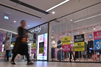 Shopping in der Chemnitzer City: Welche Läden jetzt gehen und welche kommen - Die Modekette Orsay gehörte im Einkaufszentrum Roter Turm zu den ersten Mietern, war seit Eröffnung der Galerie im Frühjahr 2000 dabei. Nun macht der Laden zu, der Ausverkauf läuft. Einen Nachmieter gibt es bereits.