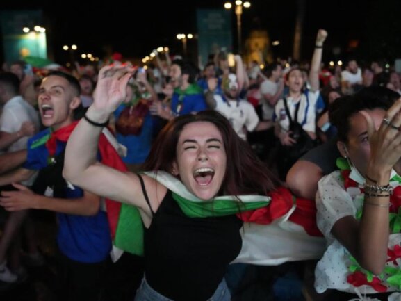            Italiens Fans feiern den EM-Titelsieg in Rom.