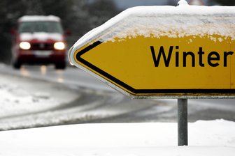 Sicher durch den Winter: Verkehrsteilnehmerschulung in Oelsnitz - Wird es im Herbst und Winter rutschig, kann der Weg zur Herausforderung werden.