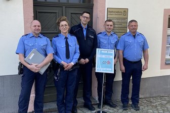 Sicherer fühlen in Limbach-Oberfrohna? Polizei und Rathaus setzen auf direkte Gespräche - Die Bürgerpolizisten und Vollzugsdienstleiter Sebastian Meyer bieten eine gemeinsame Sprechstunde.