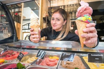 Sie ist die Olbernhauer „Eiskönigin“: Anne Braun verzaubert mit Sorten wie Litschi-Marzipan und Bratapfel - Was macht gutes Eis aus? Konditormeisterin Anne Braun kennt die Antwort.
