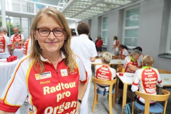 Sie schwebte zwischen Leben und Tod: Was eine starke Frau aus Dresden mit Roland Kaiser gemeinsam hat - Von einem Moment zum anderen war ihr Leben ein anderes: Seit 21 Jahren lebt Nicole Ritzel mit einem transplantierten Lungenflügel.