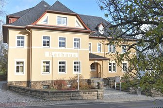 Siebenlehn: Forum mit den drei Kandidaten zur Bürgermeisterwahl in Großschirma - Wer wird neuer Bürgermeister in Großschirma? Dazu findet ein Wahlforum der „Freien Presse“ in Siebenlehn statt.