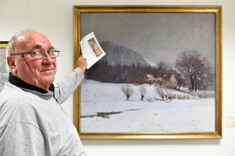 Siebenlehn: Otto-Altenkirch-Ausstellung zeigt stimmungsvolle Landschaftsbilder - Zu den rund 25 im historischen Rathaus in Siebenlehn gezeigten Werken von Otto Altenkirch (1875–1945) gehört auch das Bild „Wintertag am Rodigt“ (1909). Ortsvorsteher Frank Grießbach (Foto) kümmert sich gemeinsam mit weiteren Ehrenamtlern um die Ausstellung.