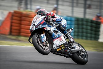 Sieg bei Motorrad-Weltmeisterschaft mit Chemnitzer Powersprit im Tank - Toprak Razgatlıoğlu gewinnt die Superbike-Weltmeisterschaft mit synthetischem Benzin aus Chemnitz.