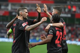 Sieg gegen Leipzig: Bayer macht Königsklassenrennen spannend - Bayer Leverkusen bejubelte gegen RB Leipzig einen wichtigen Sieg im Kampf um die Champions-League-Teilnahme. 