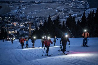 Sieger der Steigfellmetzelei in Oberwiesenthal: Als Erster im Ziel, als Letzter an der Bar - Einer der gefürchteten Gradmesser der Steigfellmetzelei – der Skihang unter der Seilbahn.