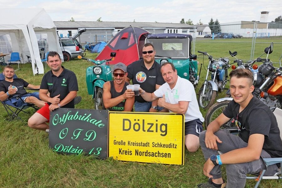 Simson-Fans treffen sich zum 20. Mal in Zwickau: Bekannte Szene-Youtuber angekündigt - Simsonfans aus Dölzig bei Leipzig sind Stammgäste bei den Zwickauer Simsonrennen und haben immer viel Spaß.