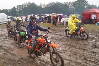 Simson-Treffen in Zwickau zählt gut 7000 Besucher -