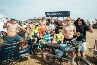 Simsontreffen in Zwickau beginnt: Stadt erteilt Veranstalter Auflagen - Am Donnerstag werden die ersten Besucher auf dem Flugplatz erwartet.