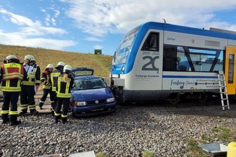 Simuliertes Zugunglück: Retter üben bei der FEG in Freiberg -