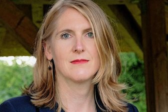 Sind die Vogtländer ein zänkisches Bergvolk? Eine Wissenschaftlerin wollte es genau wissen - Volkskundlerin und Autorin Juliane Stückrad recherchierte im Vogtland.