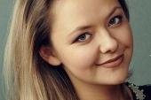 Sinfoniekonzert mit besonderen Momenten - Alexandra Conunova - Violinistin
