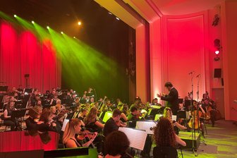 Sinfoniekonzert oder Endurosport: Das ist am Wochenende im mittleren Erzgebirge los - Die Erzgebirgische Philharmonie Aue gastiert am Sonntag in Marienberg.