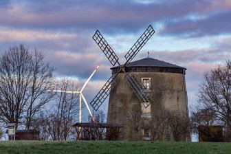 Sitzung des Gemeinderates in Oberwiera am Mittwoch: Wehrt sich das Dorf mit einem Widerspruch gegen das zweite XXL-Windrad? - Der Gemeinderat berät über Chancen eines Widerspruchs gegen den Bau eines zweiten Windrades in Oberwiera.