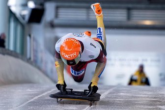 Skeleton-WM: Enttäuschung für die beiden Sachsen - Axel Jungk beim Start zum vierten WM-Lauf, seinem besten in Winterberg. Zu einer Medaille reichte es am Ende aber doch nicht.