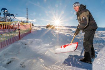 Ski und Rodel gut: Skilift Marienberg öffnet am Wochenende - Lothar Albrecht gibt grünes Licht für den Marienberger Skilift. Am Wochenende kann gefahren werden.