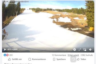 Skifahren trotz Frühlings: Skigebiet im Erzgebirge lässt Lift weiterlaufen - Skifahren im Erzgebirge? Hier ist das noch möglich, wie Aufnahmen einer Webcam bei Facebook zeigen.