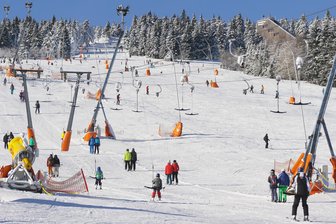 Skigebiete im Erzgebirge erhöhen Ticketpreise - 
