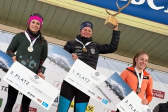 Skilangläuferin aus dem Erzgebirge geht als frisch gebackene Europameisterin in den Saisonendspurt - Beim Sieg in Leutasch verwies Anna-Maria Dietze (Mitte) Marina Sauter und Miriam Reisnecker auf die Plätze 2 und 3.