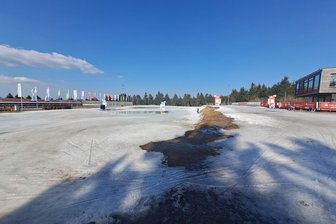 Skilanglauf: Deutsche Meisterschaften in Oberwiesenthal müssen abgesagt werden - Die Bedingungen in der Oberwiesenthaler Sparkassen-Arena lassen Wettkämpfe nicht zu.