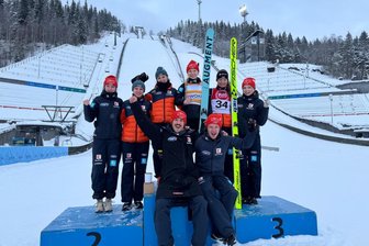 Skispringerin aus Klingenthal fliegt in Lillehammer zweimal aufs Siegerpodest - Die Klingenthaler Skispringerinnen freuten sich über ein erfolgreiches Wettkampf-Wochenende in Lillehammer.
