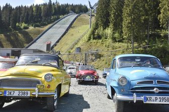 Skoda-Oldtimer-Treff macht in Klingenthal Station - Von 10 bis 13 Uhr legten die Teilnehmer einen Zwischenstopp in Klingenthal ein.