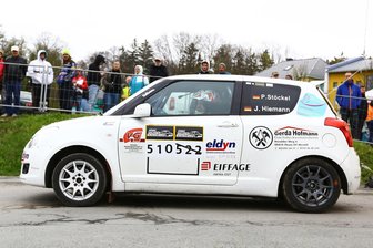 Slalom-Cup: Pylonen-Parcours im Erzgebirge verlangt viel Fahrgefühl - Uwe Groschupp vom AMC Annaberg nahm an der 3. Auflage des Pöhlbergslaloms im April in Annaberg teil.