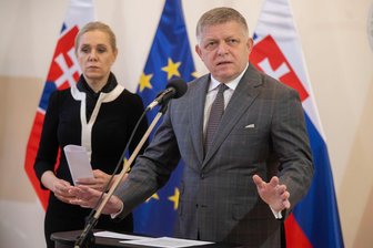 Slowakei hebt höhere Treibstoffpreise für Ausländer auf - Die sozialdemokratische Wirtschaftsministerin Denisa Sakova und der linkspopulistische Ministerpräsident Robert Fico hatten die unterschiedlichen Treibstoffpreise für In- und Ausländer bisher verteidigt. (Archivbild)