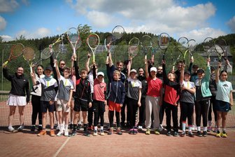 So feilt der Olbernhauer TC an der Basis des Tennissports im Erzgebirge - Für den Tennis-Nachwuchs waren die Erzgebirgsspiele in Olbernhau ein tolles Erlebnis.