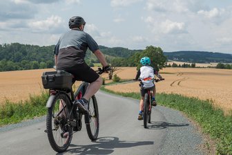 So geht es mit dem Elsterradweg im Vogtland weiter - Als bislang letzter Abschnitt wurde ein Teilstück oberhalb der Talsperre Pirk in diesem Jahr ausgebaut.