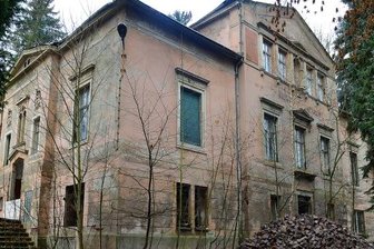So geht es weiter an der ehemaligen Baumwollspinnerei - Die einstige Fabrikantenvilla wollen die Investoren gern erwerben und sanieren. 