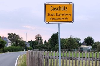 „So haben wir uns das gewünscht“: Stadt Elsterberg verkauft Baugrundstück im zweiten Anlauf - Eine junge Familie will in Coschütz auf städtischem Grund bauen.