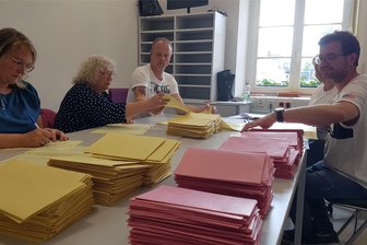 So hat das obere Vogtland gewählt - Viel Arbeit für die Wahlhelfer - hier in Oelsnitz. Zuerst wurden die Europawahl ausgezählt, dann folgten die Kommunalwahlen.