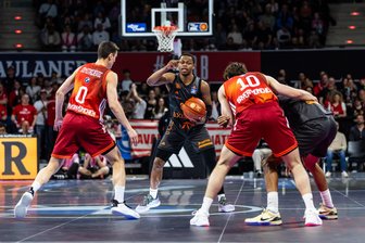 „So kannst du kein Spiel gewinnen“: Niners Chemnitz brechen in München mal wieder ein - Eric Washington war mit 15 Punkten bester Werfer der Niners Chemnitz beim Spiel in München. Er leistete sich aber auch drei Ballverluste.