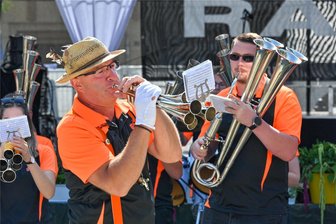 So läuft das 29. Reichenbacher Bürgerfest - Die Reichenbacher Schalmeien spielen am Montag, 19 Uhr auf dem Postplatz und 19.30 Uhr vor dem Fassbieranstich im Festzelt auf dem Markt auf.